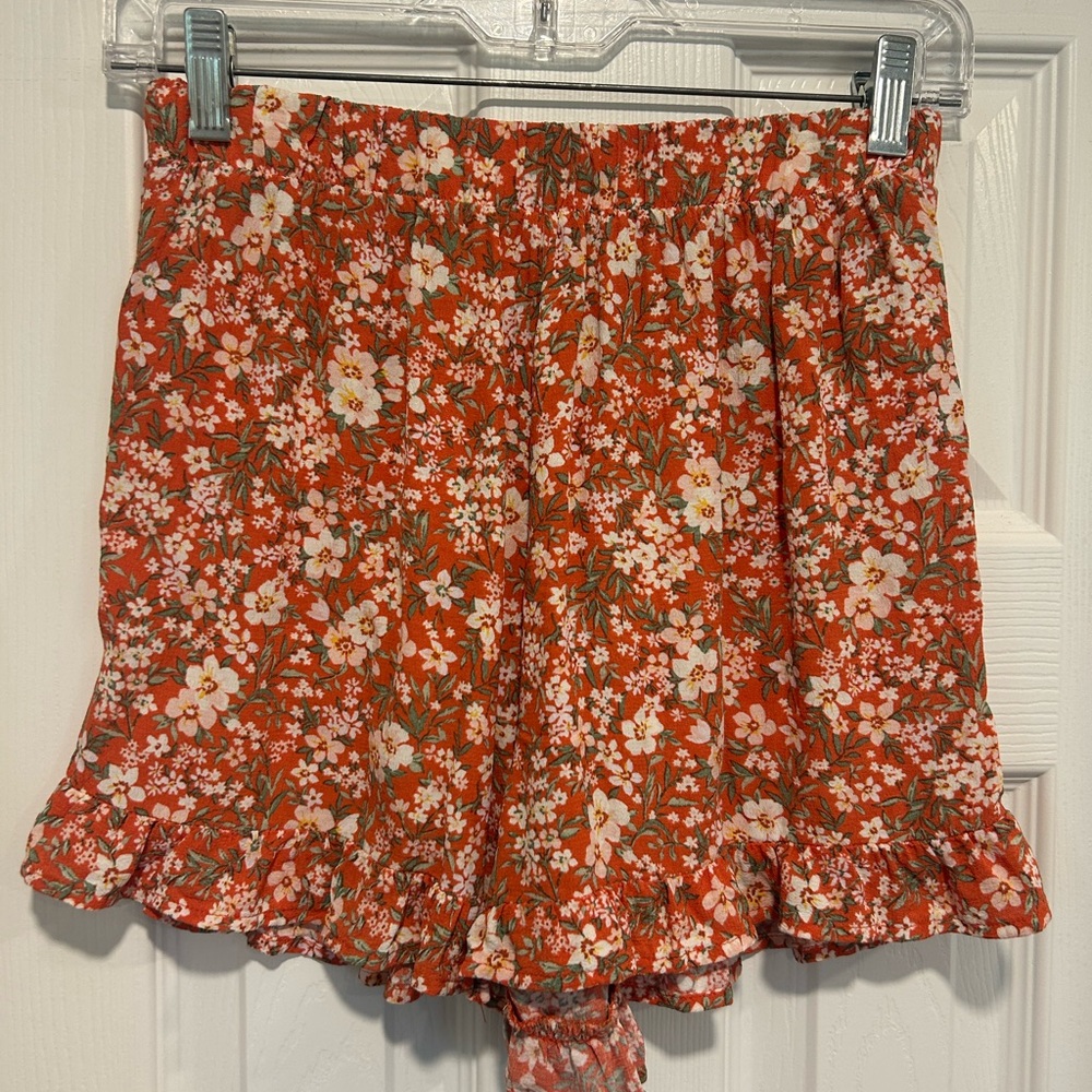 American Eagle Outfitters Floral‎ Print Shorts